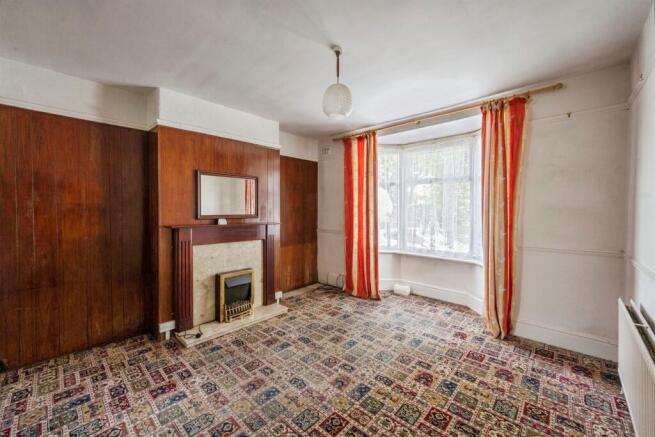 4 bed Semi-Detached for sale Image 5