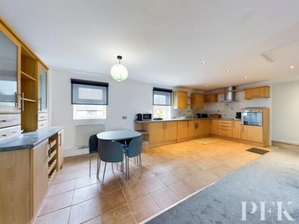Open Plan Kitchen Diner / Living Room
