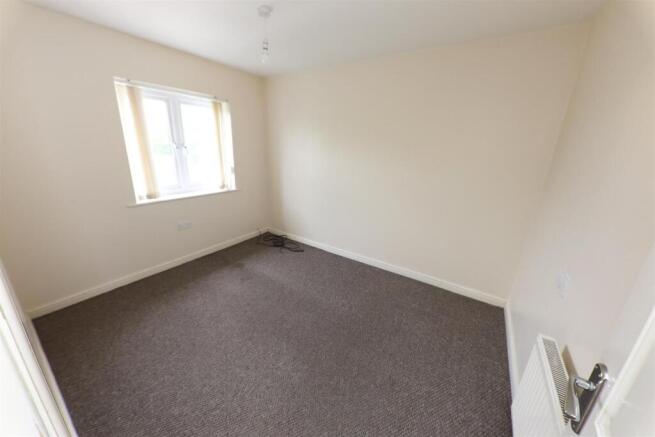 3 bed Terraced for sale Image 9