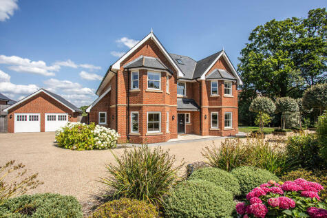 Denning Place, Cuckfield