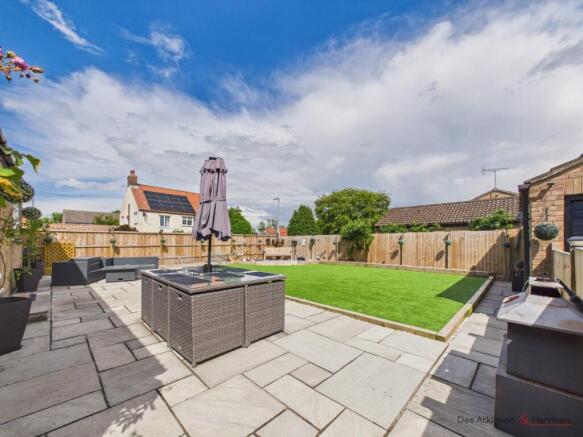 2 bed Detached Bungalow for sale Image 4