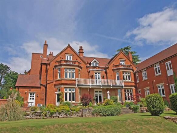 Stretton Croft - Rear.jpg