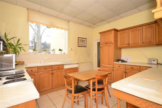 Kitchen/Breakfast Room
