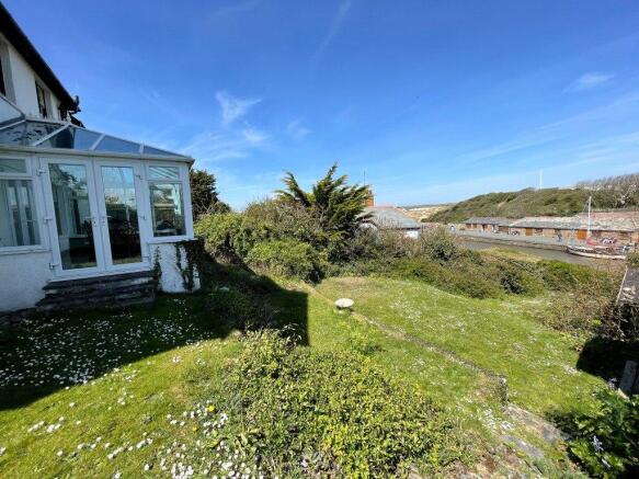 Garden & View