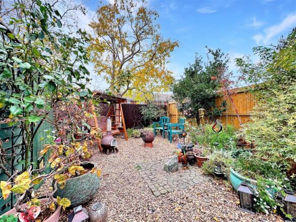 Garden 611