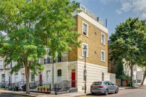 25, Thornhill Crescent, London N1 1BJ