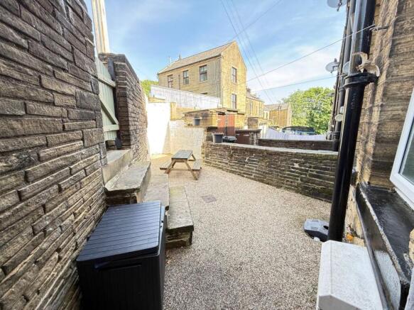 2 bed Terraced for sale Image 8