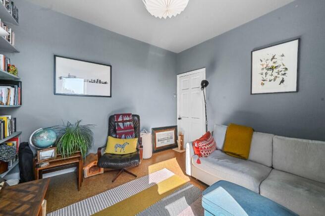 Sitting Room/Bedroom