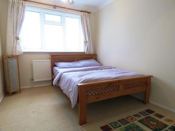 Bedroom 1.JPG