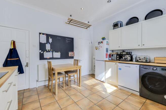 4 bed Terraced for sale Image 5