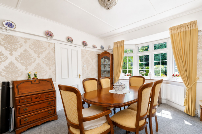 3 bed Semi-Detached for sale Image 4