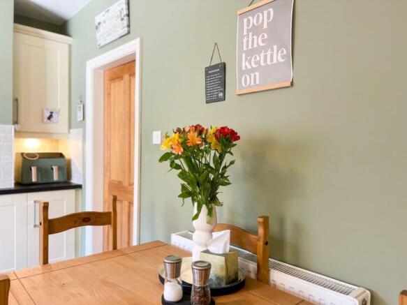 3 bed Terraced for sale Image 10