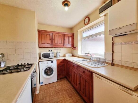 Kitchen: