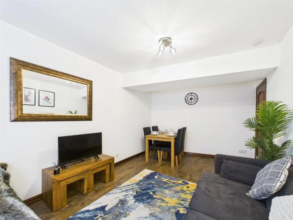 Johns Place, Edinburgh, Midlothian, EH6 photo 4