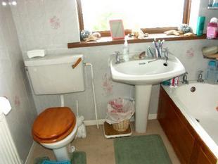 HOUSE BATHROOM