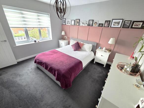 4 bed Detached for sale Image 7