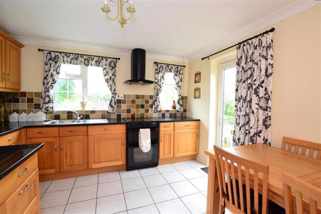 Kitchen / Breakfast Room