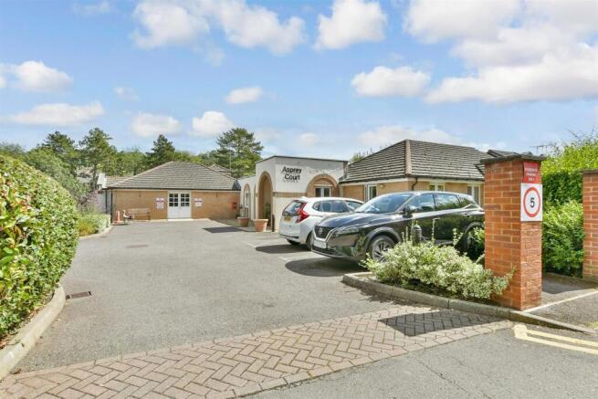 Driveway/Parking