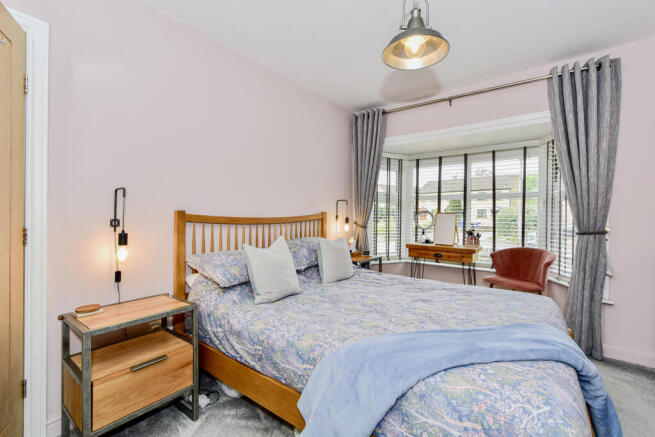 4 bed Detached for sale Image 11