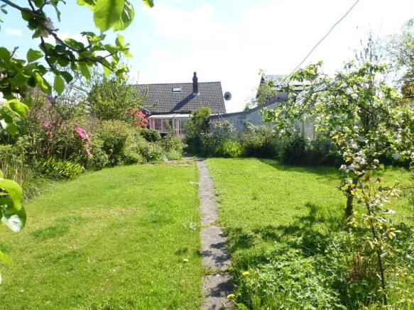 Rear Garden Pic 3