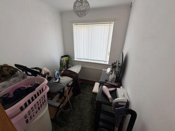 3 bed Semi-Detached for sale Image 9