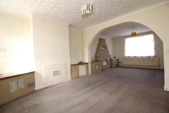 living room 1.jpg