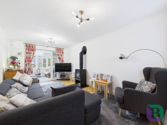 Greenhill Close, Loughton photo 2