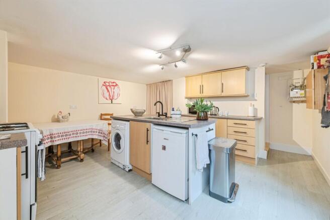 2 bed End of Terrace for sale Image 6
