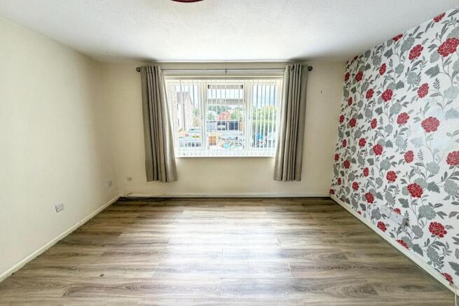 Flat 45 Pound Close, Lyneham, Chippenham, Wiltshire, SN15 4PJ