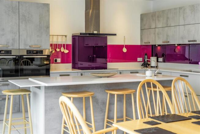 Kitchen Feature.jpg