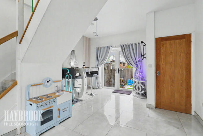 3 bed Semi-Detached for sale Image 5