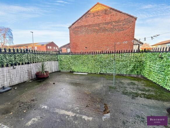 1 bed Flat for sale Image 9