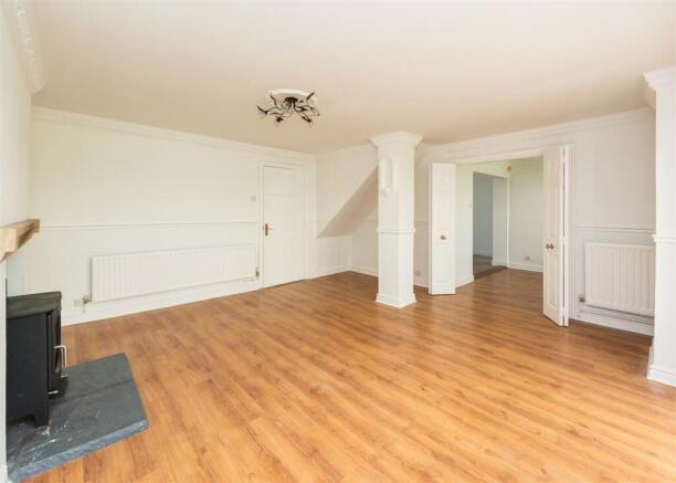 2 Royal Oak Drive-Lounge C.jpg