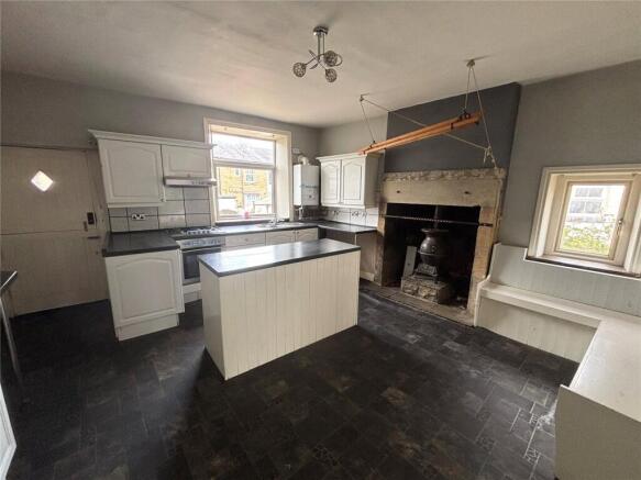 2 bed Semi-Detached for sale Image 4