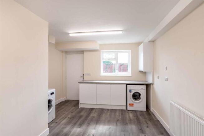4 bed Detached for sale Image 5