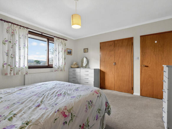 3 bed Bungalow for sale Image 11