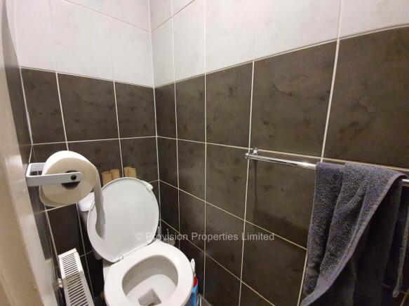 5 bed Terraced to rent Image 9