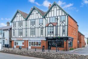 5, Croix Court, Lower King Street, Royston SG8 5AX