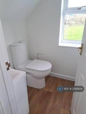 Top Floor Bedroom Toilet And Sink