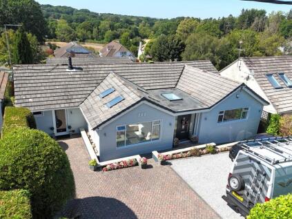 Hillside Road, Corfe Mullen, BH21 3SB