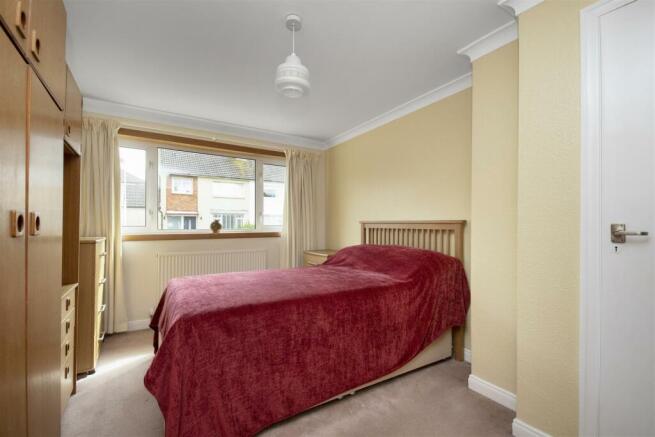 28 Linburn Grove13.jpg