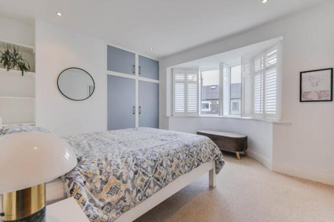 4 bed Semi-Detached for sale Image 10