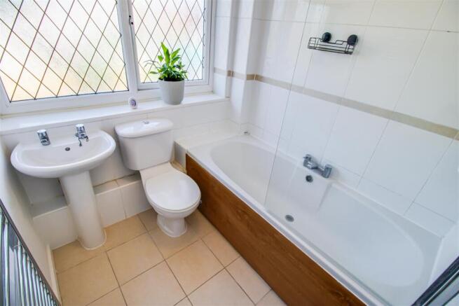 3 bed Detached for sale Image 10