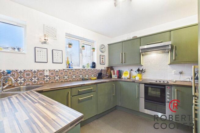 Field End Road, Pinner, HA5 photo 4