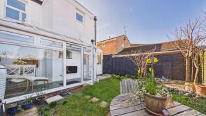 9, Roberts Road, Lancing BN15 8AR
