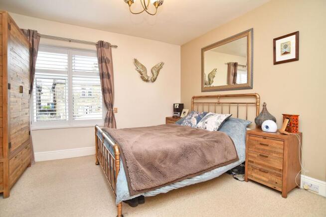 3 bed Semi-Detached for sale Image 7