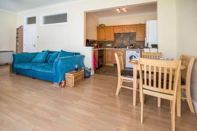 Lounge/Dining/Kitche