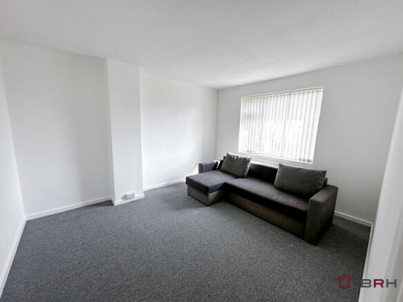 3 bed Semi-Detached for sale Image 9