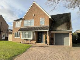 9, Beech Crescent, Darrington, Pontefract WF8 3AD
