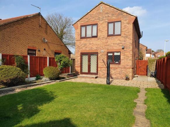 3 bed Detached for sale Image 9